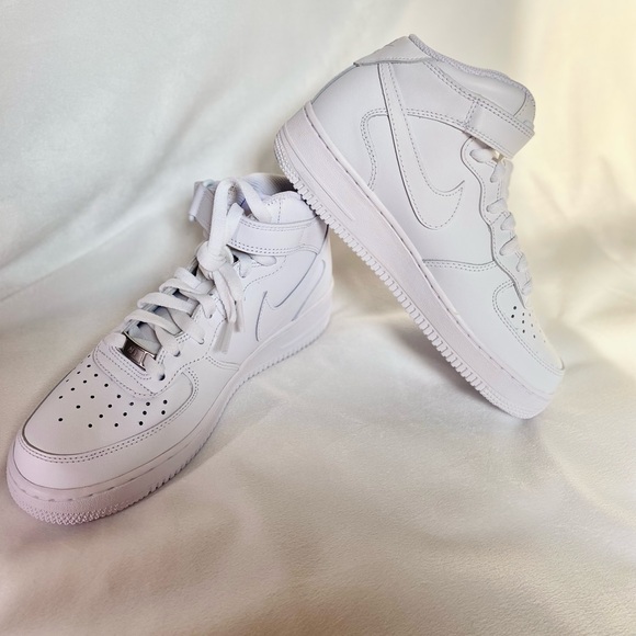 NWOT Nike Airforce 1 High Top Trainers - Picture 2 of 5